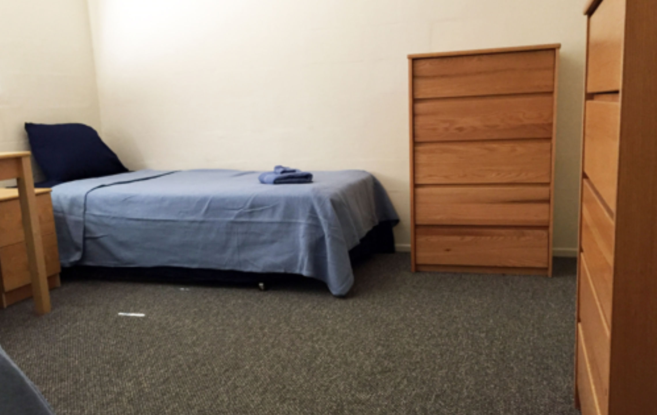 apt-bedroom-3-2280x1440