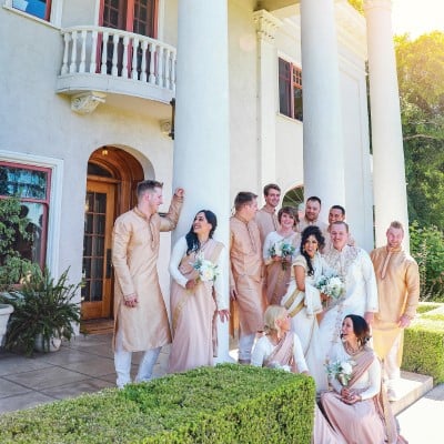 alumni-house-400x400