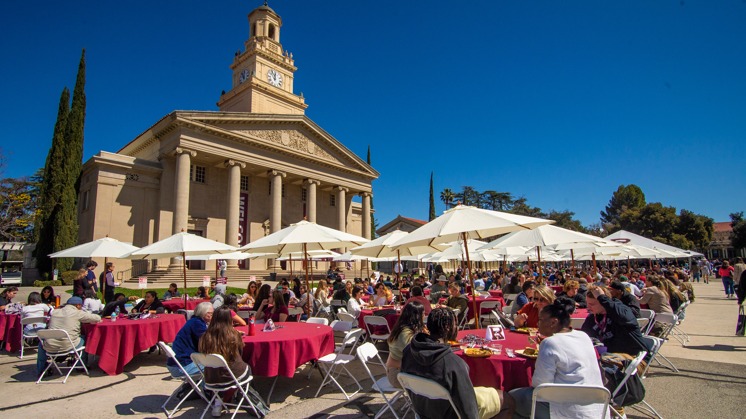Chapel-Admitted-Students-Day-2391x1345