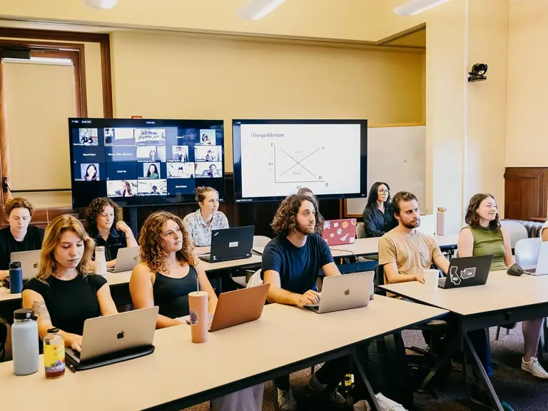 program-media-masthead--presidio-students-learning-in-classroom