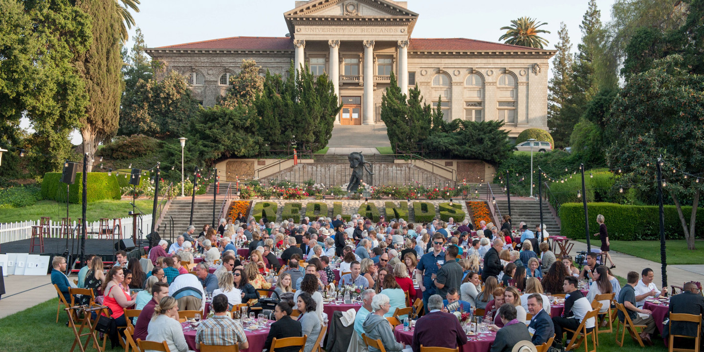 Redlands-Lawn-Event-2560x1440
