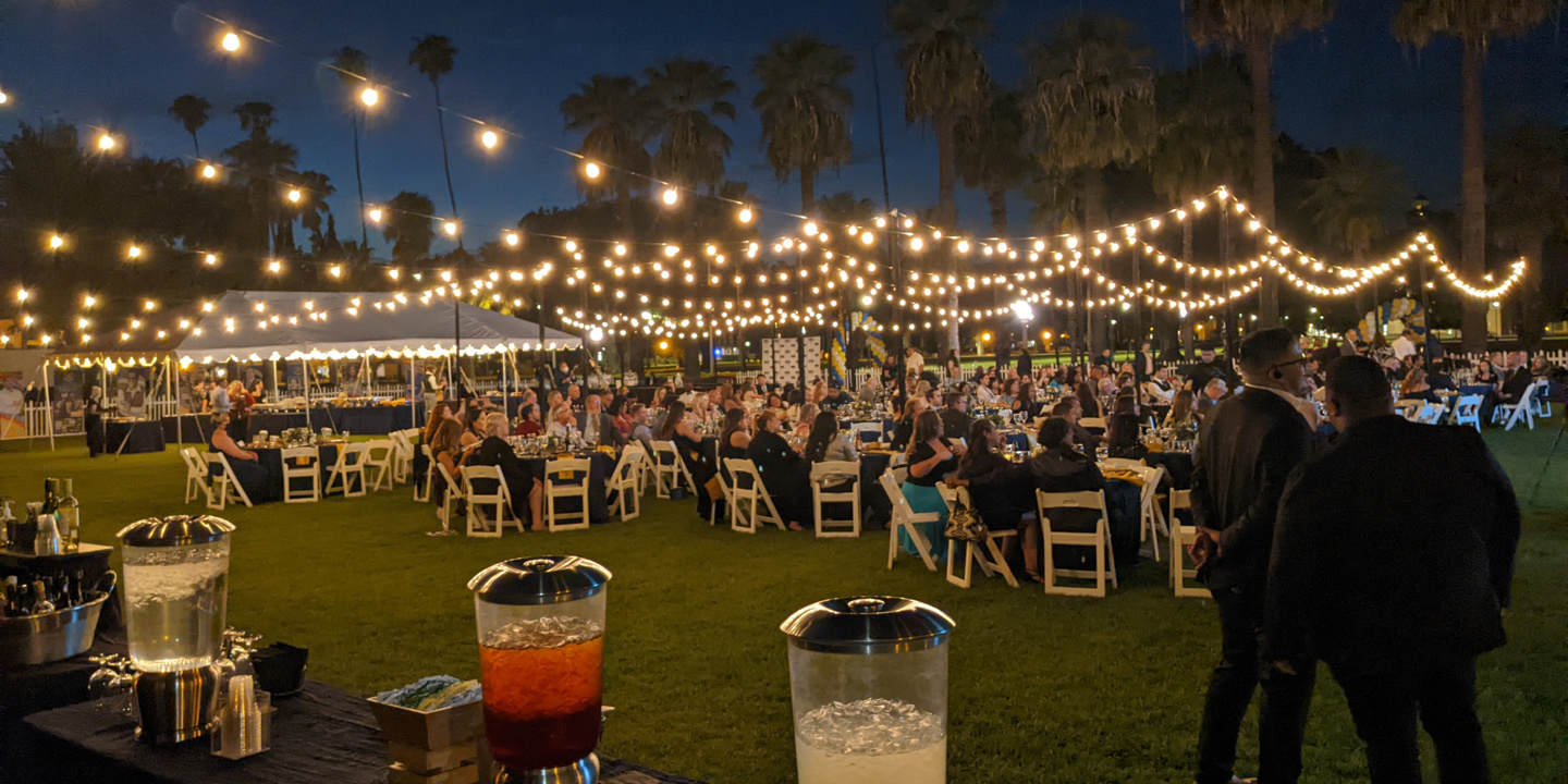 Redlands-Lawn-Night-Event-2560x1440