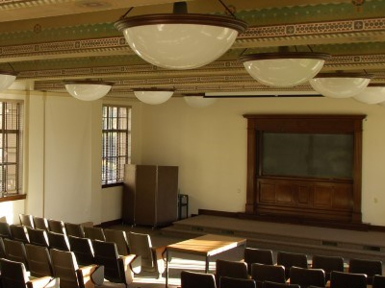 classroom-400x400